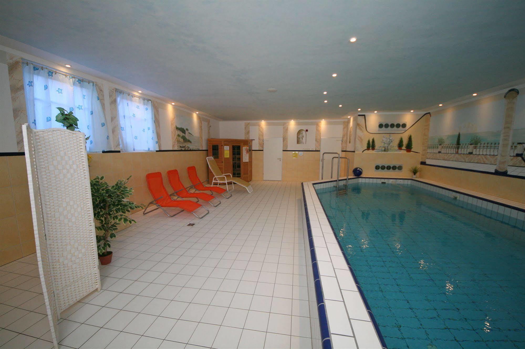 Hotel Albatros Goehren  Extérieur photo