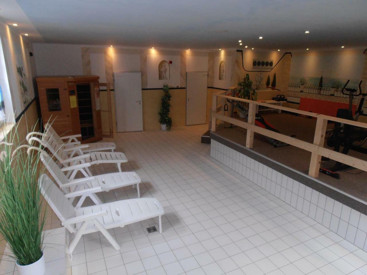Hotel Albatros Goehren  Extérieur photo